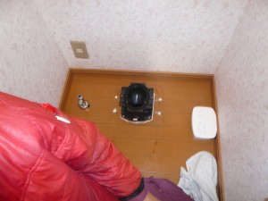 トイレ2設置作業3